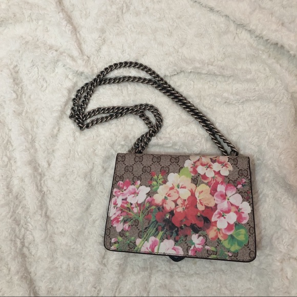 Painted Floral Handbag - Picture 3 of 8